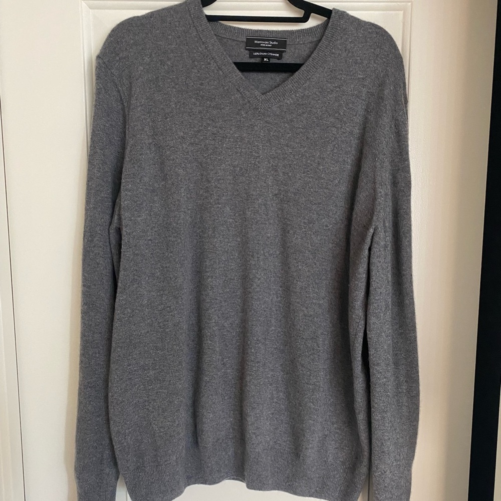 Mantovani V-Neck sweater, 100% cashmere